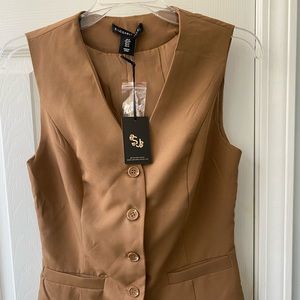 Women’s brown vest. NWT. Size small